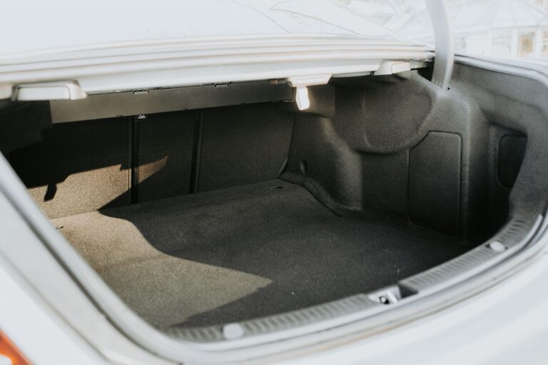 How to Keep Your Car Organized and Clean for a Comfortable Ride